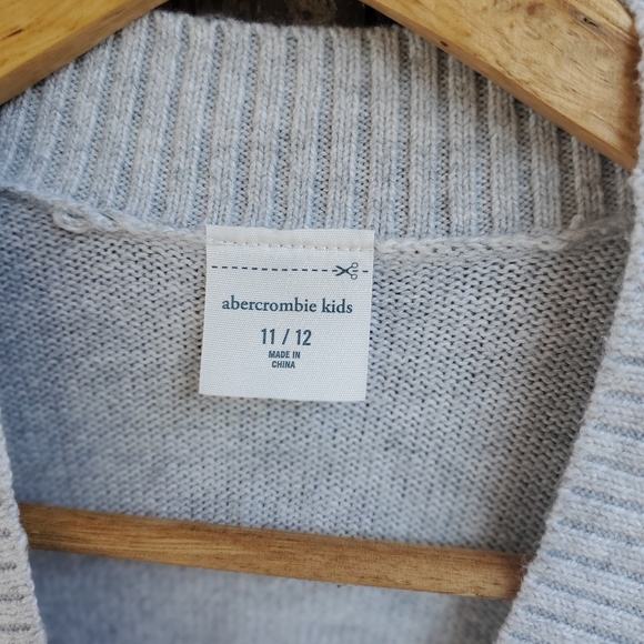 EUC Abercrombie Kids sweater - Picture 2 of 6